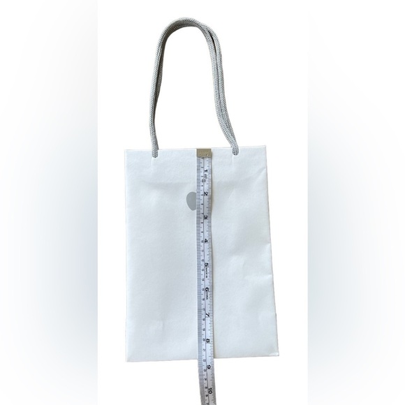 APPLE bundle set of stickers, small and medium shopper bags. Great condition - Picture 5 of 16
